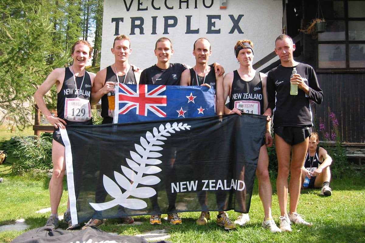 Callum Harland & the 2004 New Zealand Mountain Running Team in Italy