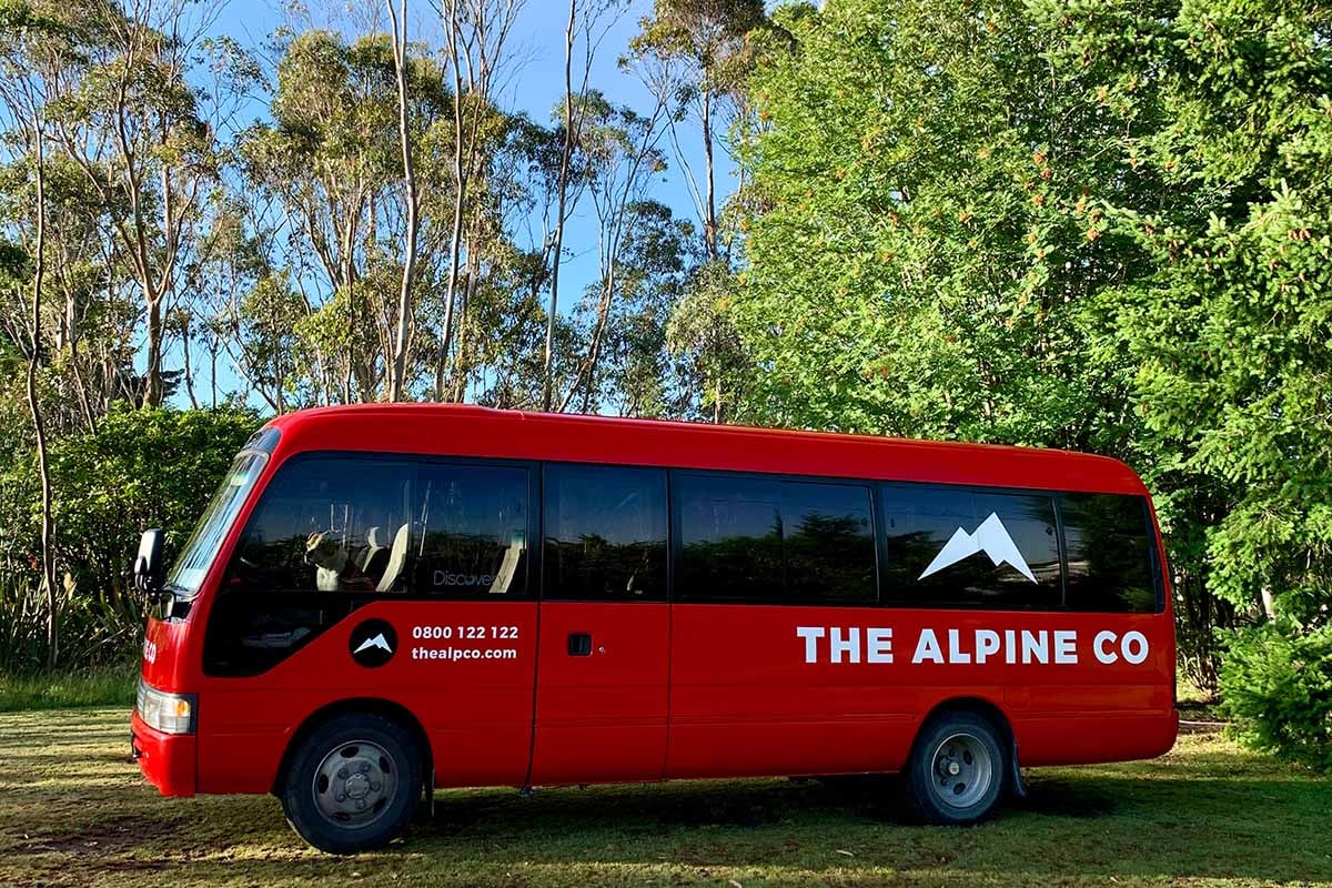 Discovery Lodge's Alpine Co shuttle