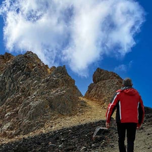 A hiker at the Skyline Ridge at Whakapapa Mt Ruapehu